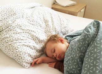 13 Best Travel Beds for Toddlers for 2023