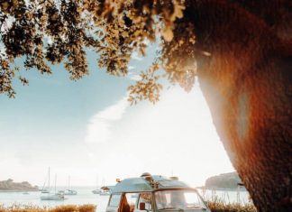 Your Van Life Travel Guide – Tips To Live And Work While On The Road